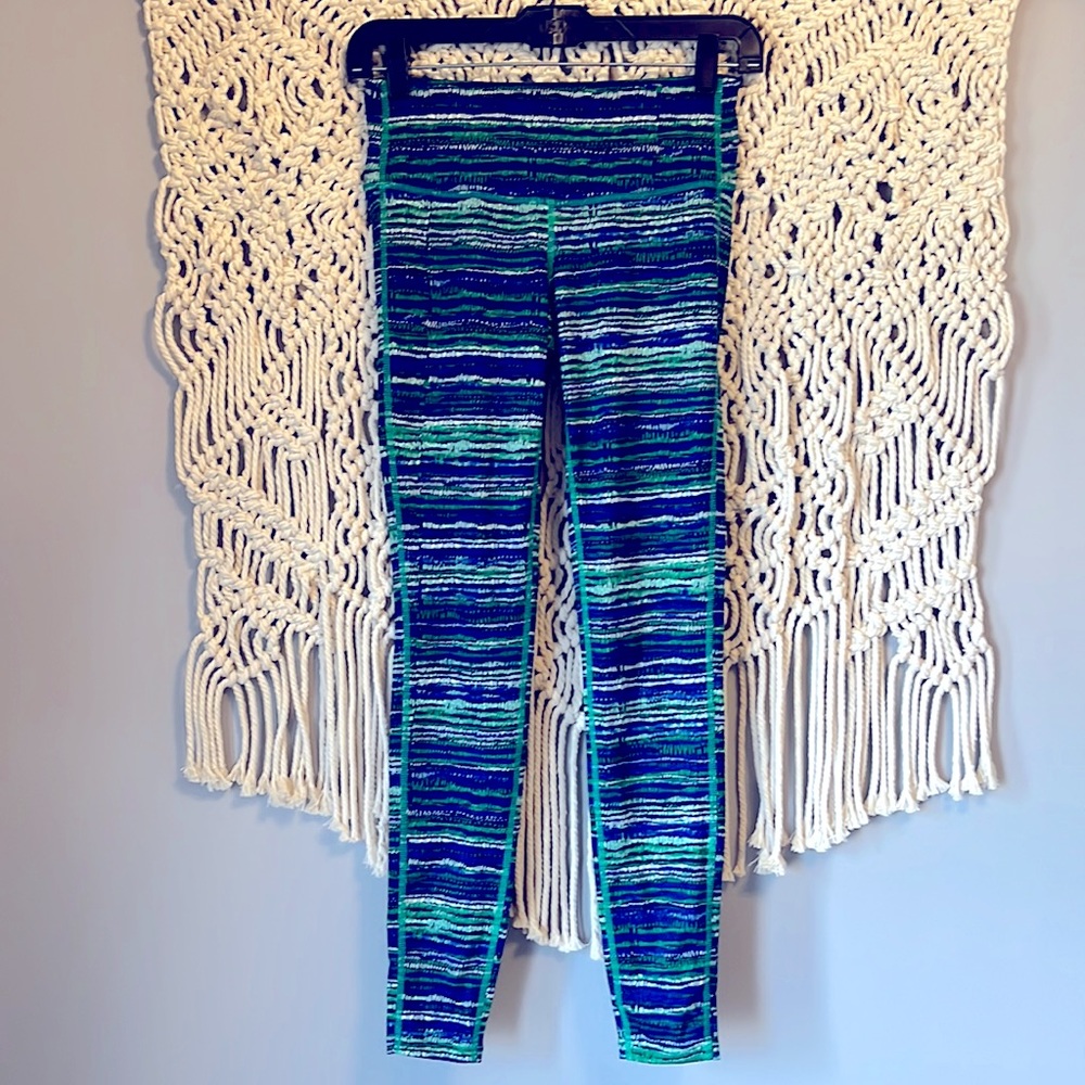 Athleta Blue & Green Pattern Athletic Leggings
